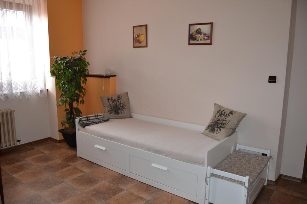 Pension Betty Табор Екстер'єр фото
